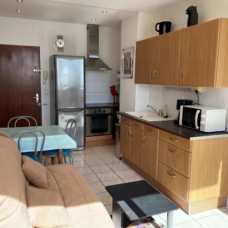 Balaruc-les-bains, 2 Pieces, 2 Personnes - Fr-1-553-119 Hotel Balaruc-les-Bains