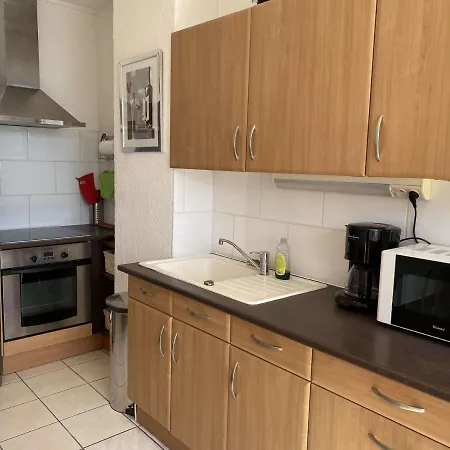 Hotel Balaruc-les-bains, 2 Pieces, 2 Personnes - Fr-1-553-119 Balaruc-les-Bains